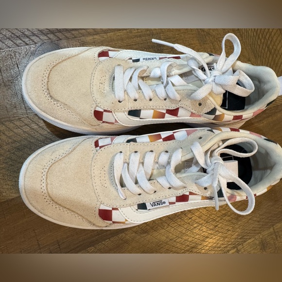Vans Ultra Range EXO Lightweight Cream and Multicolor Checkered Sneakers - Picture 5 of 10